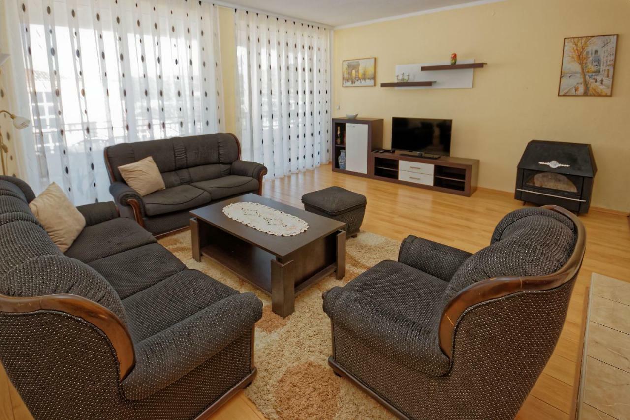אוטייהא Apartments Ajla מראה חיצוני תמונה