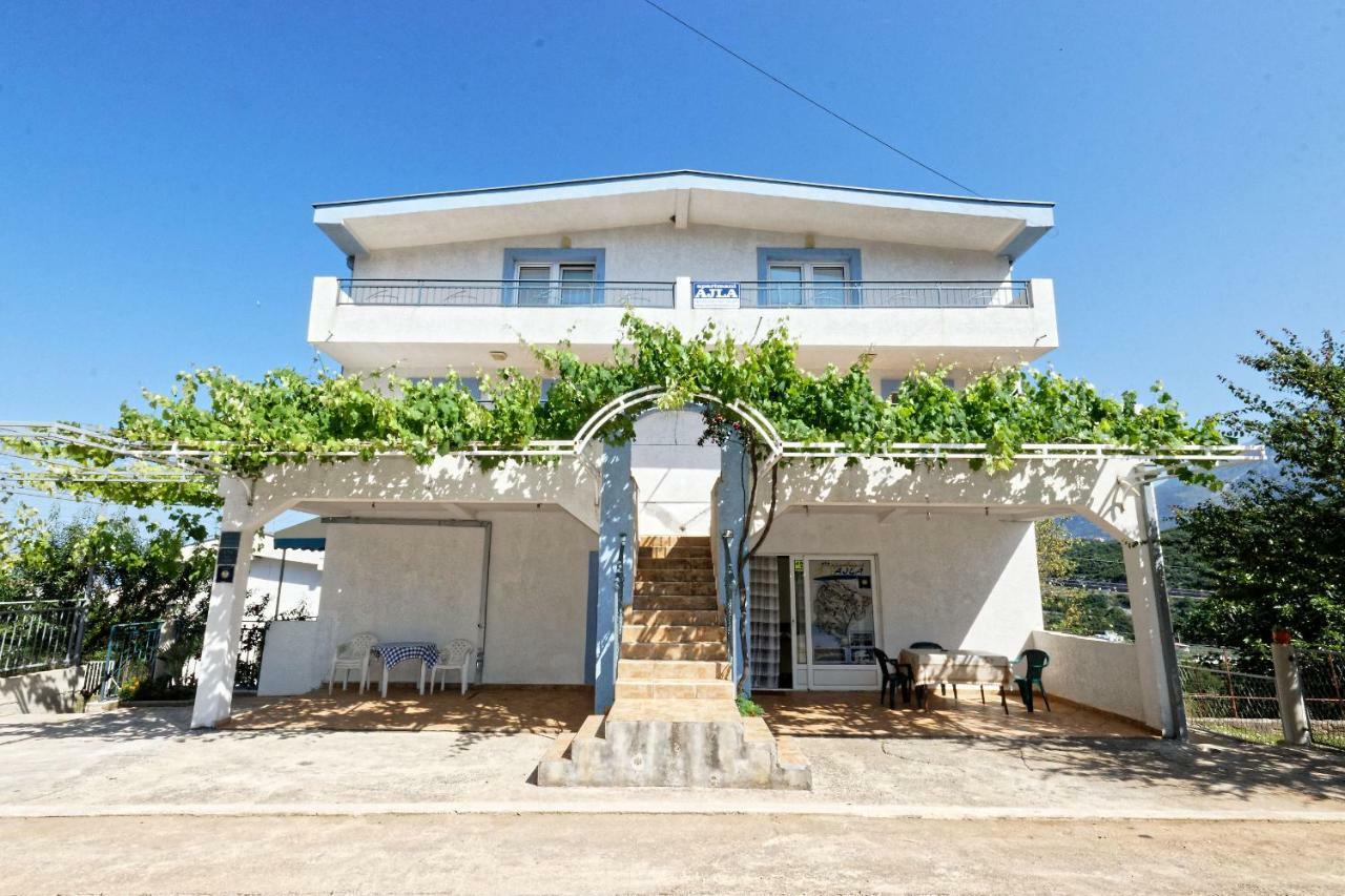 אוטייהא Apartments Ajla מראה חיצוני תמונה