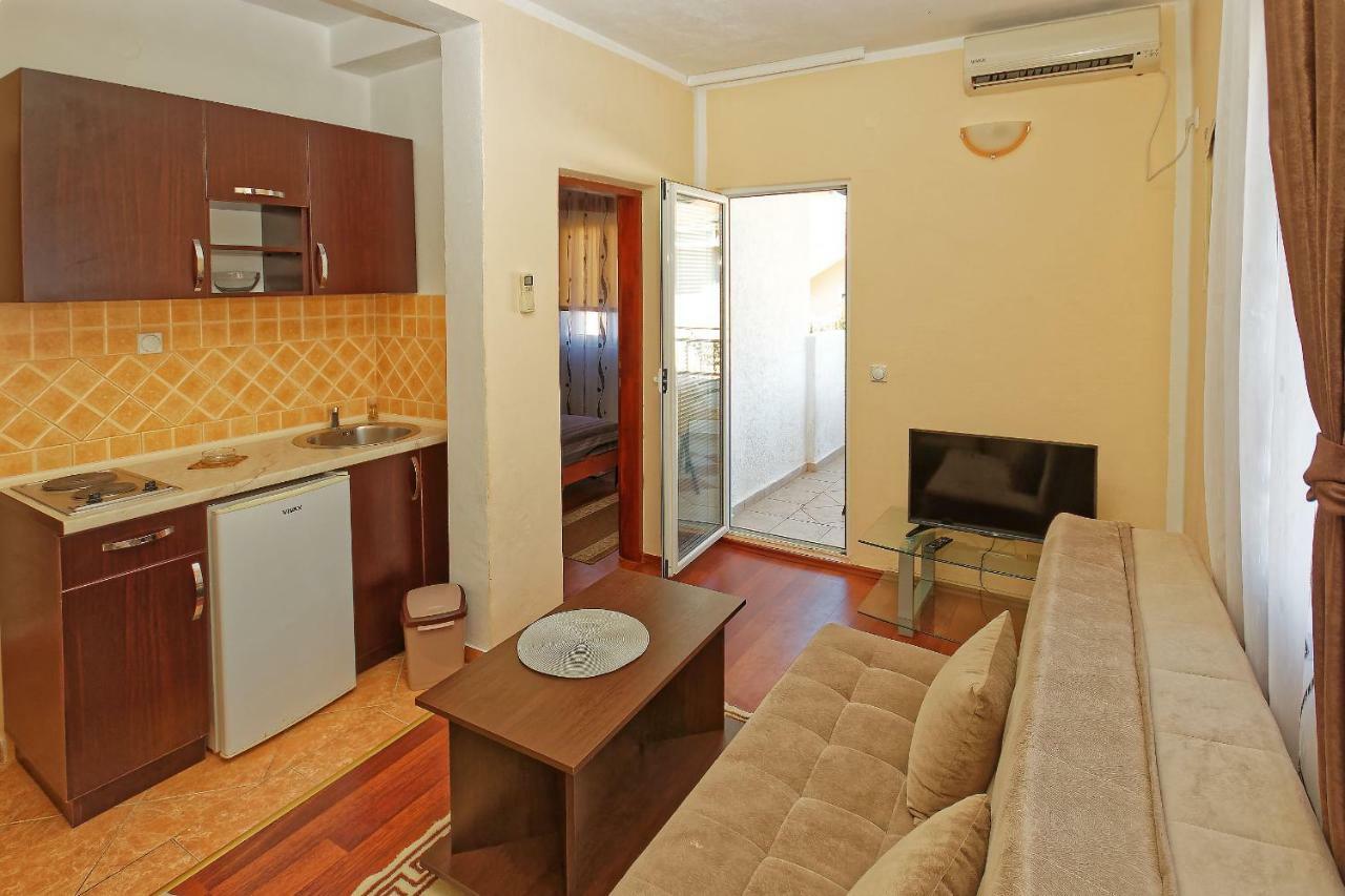 אוטייהא Apartments Ajla מראה חיצוני תמונה