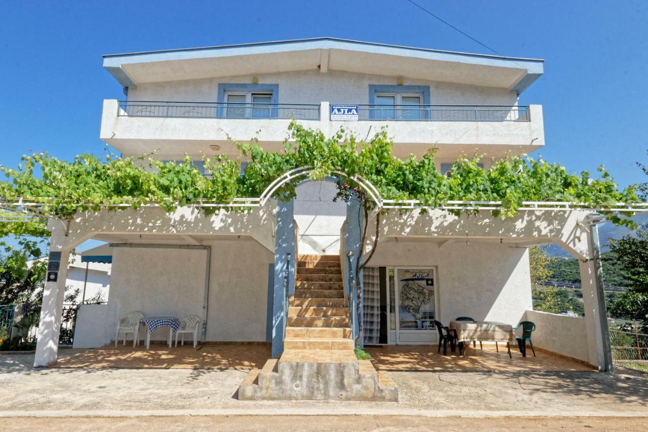 אוטייהא Apartments Ajla מראה חיצוני תמונה