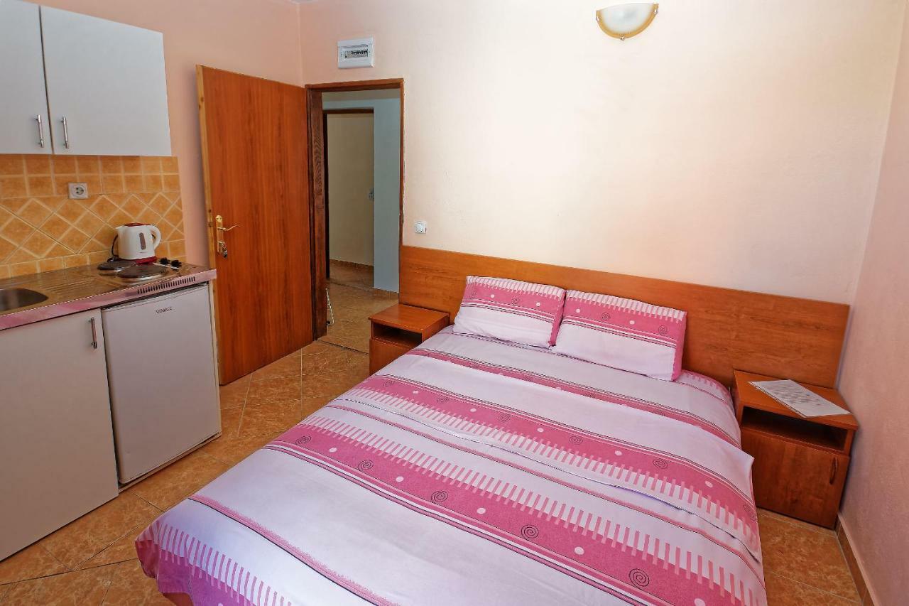 אוטייהא Apartments Ajla מראה חיצוני תמונה