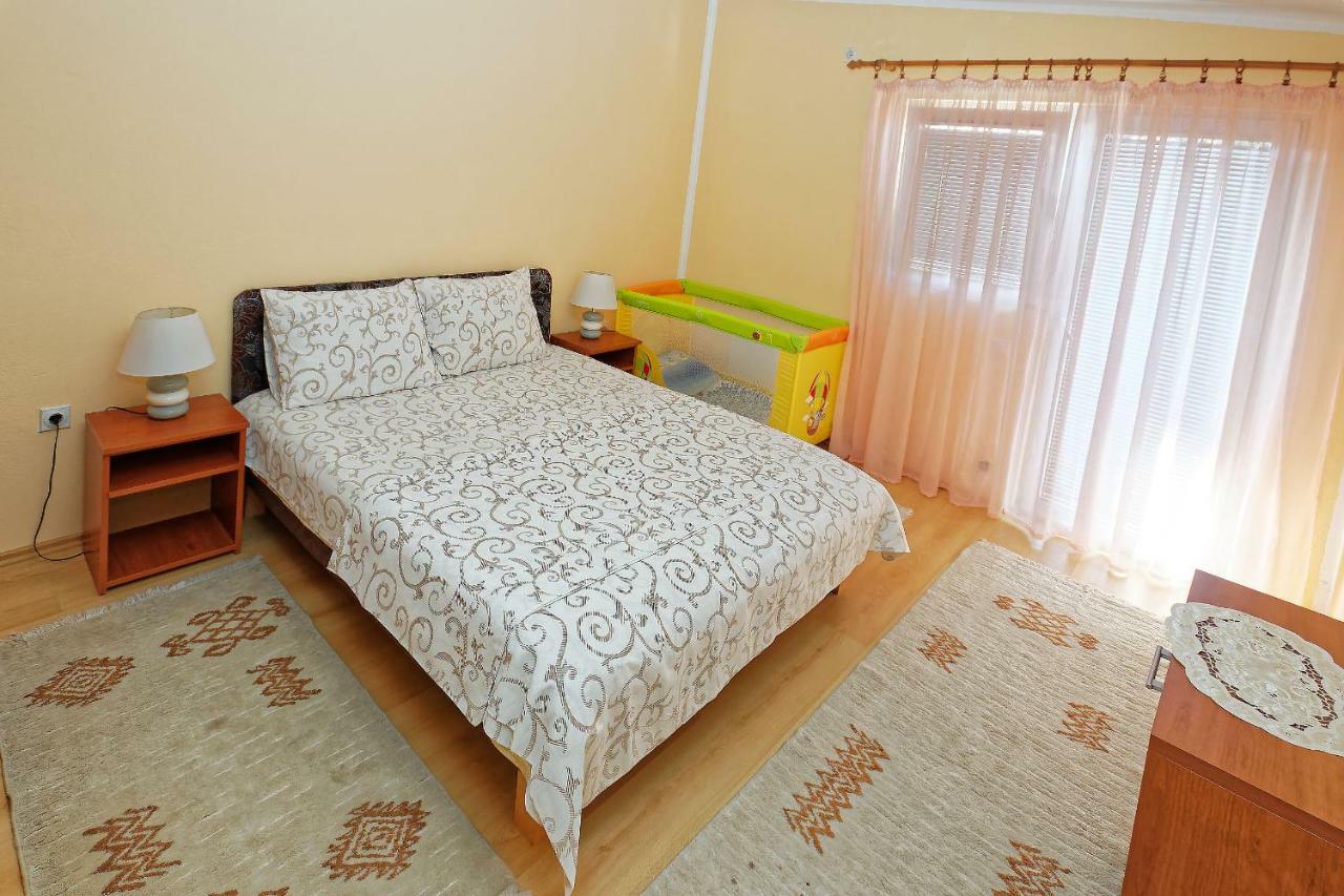אוטייהא Apartments Ajla מראה חיצוני תמונה
