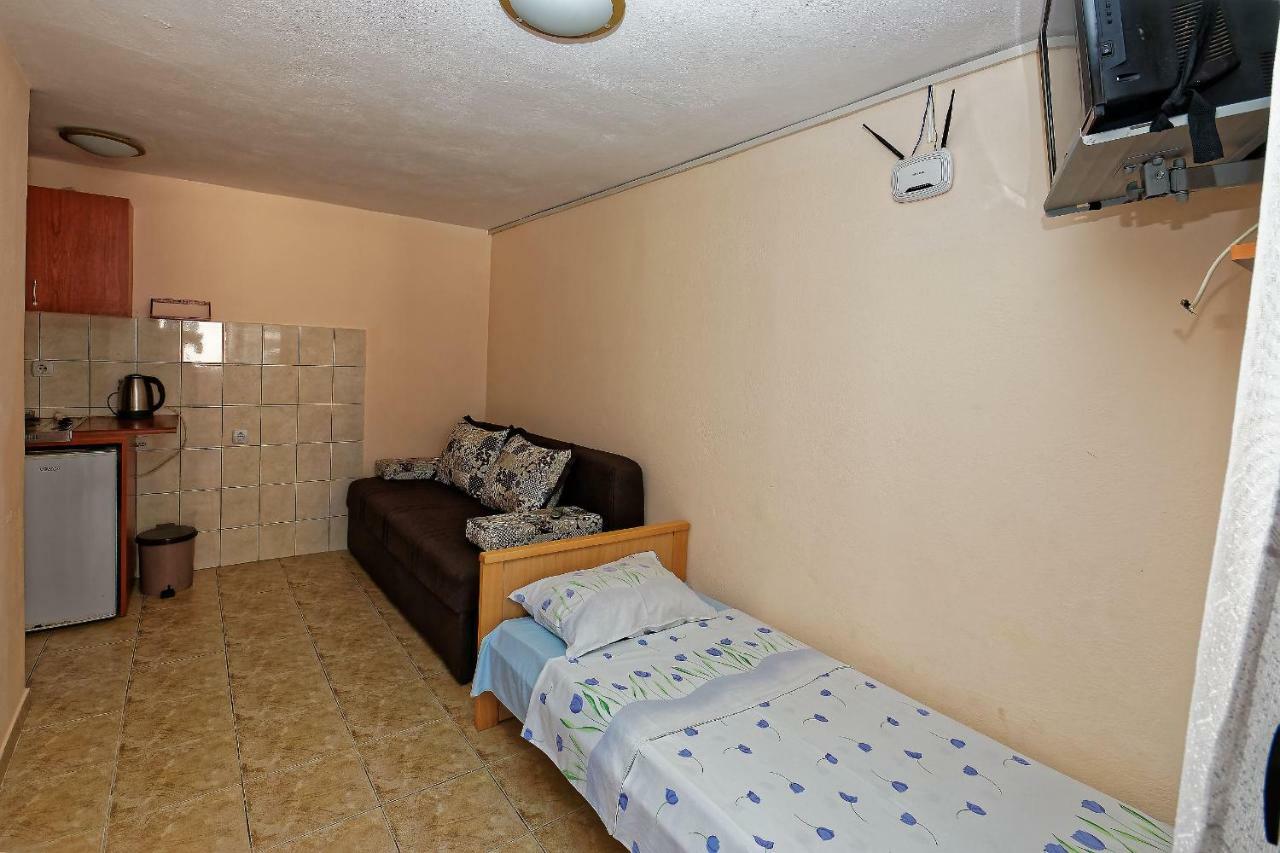 אוטייהא Apartments Ajla מראה חיצוני תמונה